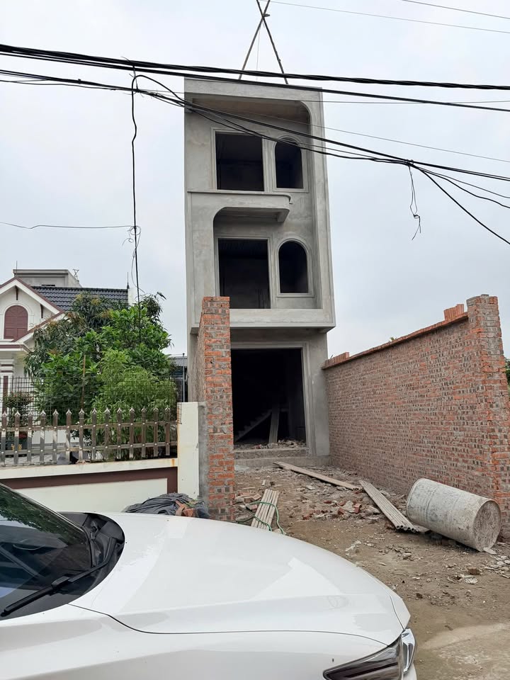 Nhà 3 Tầng Độc Lập, 80m², Full Nội Thất, Oto Vào Sân - 3.55 Tỷ