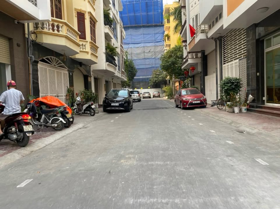 Nhà 5 tầng Hồng Bàng 91m² - Chính chủ bán, ô tô vào tận nhà!