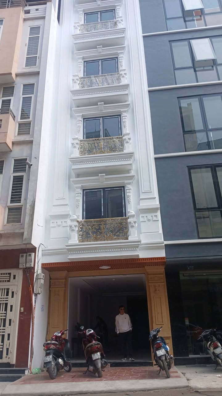 Tòa nhà mặt phố Phạm Thận Duật, Cầu Giấy - Mặt tiền kinh doanh 55m²