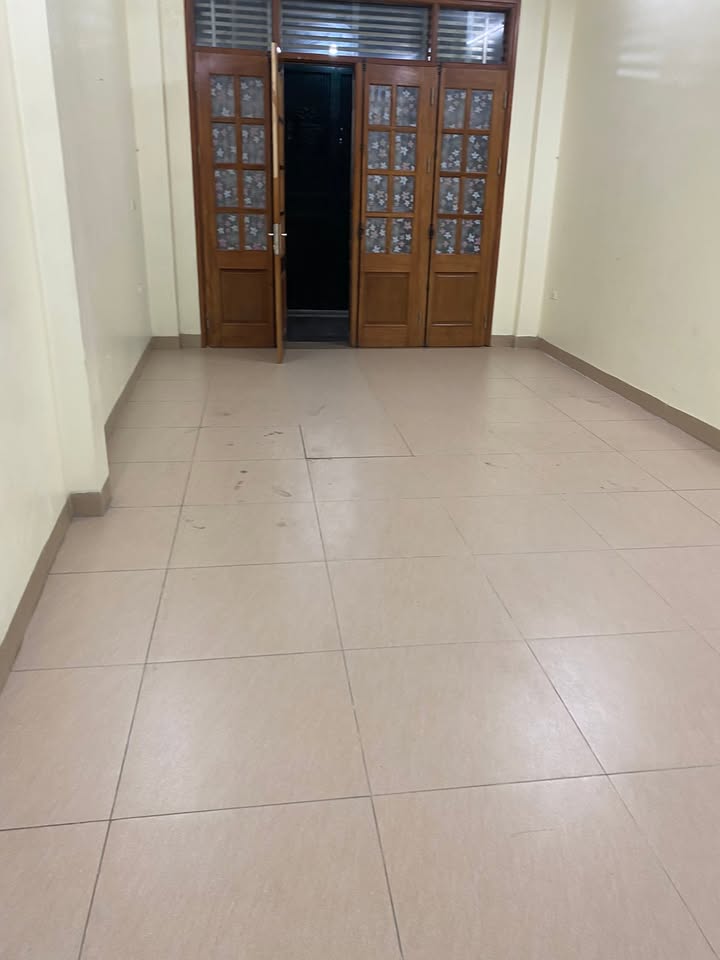 Nhà 5 Tầng Mới Xây Ngõ Đào Tấn, Ba Đình - 45m², Kinh Doanh Tốt