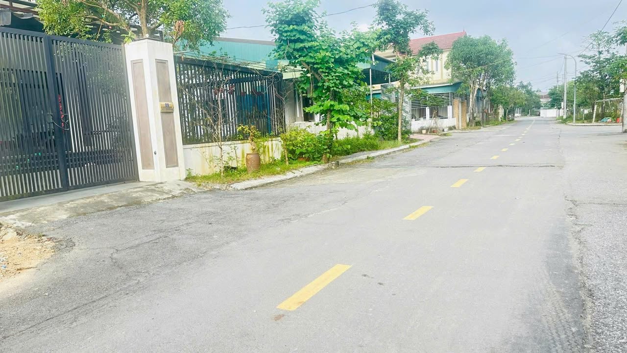 Nhà Mặt Tiền Kinh Doanh 229.5m² TT Cẩm Xuyên, Hà Tĩnh - Giá Tốt Đầu Tư