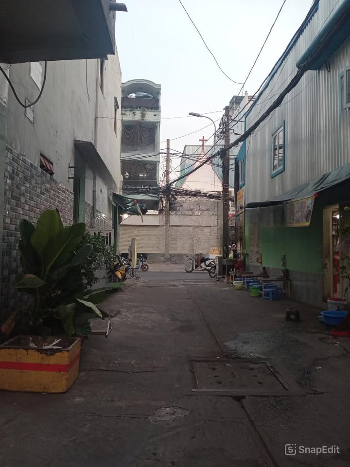 Nhà Riêng Lạc Long Quân, Q.11 40m² - Giá Tốt Hiếm Có, Chủ Bán Gấp!