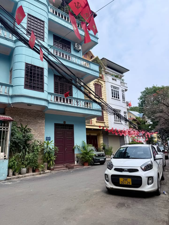 Nhà Phân Lô Quân Đội Cầu Giấy - 60m² x 5 Tầng - Ô Tô Tránh - Vừa Ở Vừa Kinh Doanh - 19 Tỷ