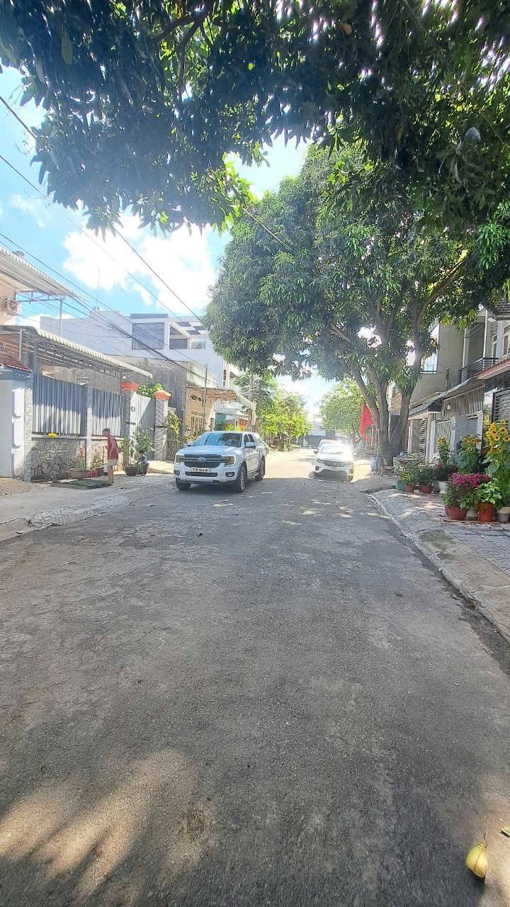 Nhà phố Dĩ An 101m² – Mặt tiền kinh doanh đắc địa!