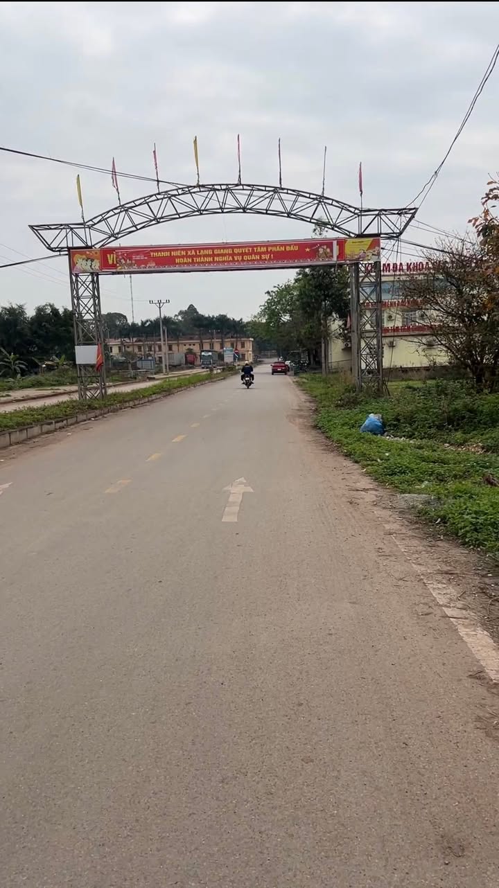 Đất đấu giá Yên Vinh Lạng Giang 90m² - Kinh doanh đắc lợi, Sổ đỏ sẵn