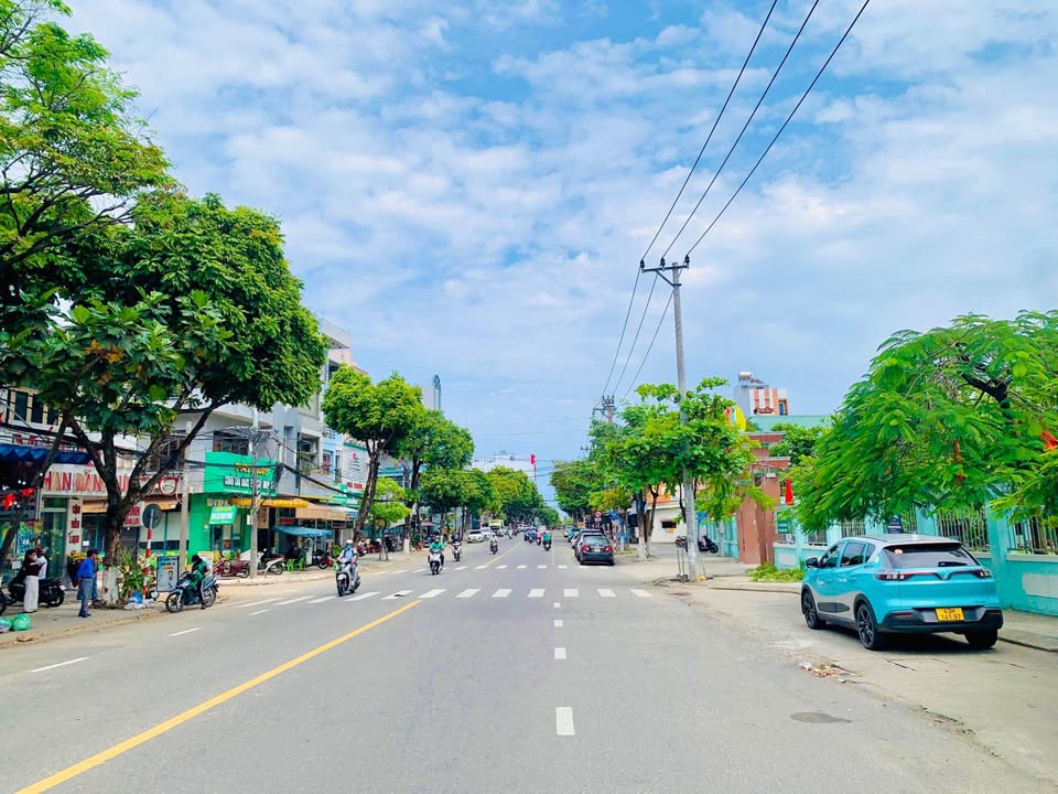 Nhà Mặt Phố Trần Hữu Trang 81m² (4.5x18m) - 3 Tầng Full Nội Thất, Sẵn Sàng Ở Ngay - 10.2 Tỷ