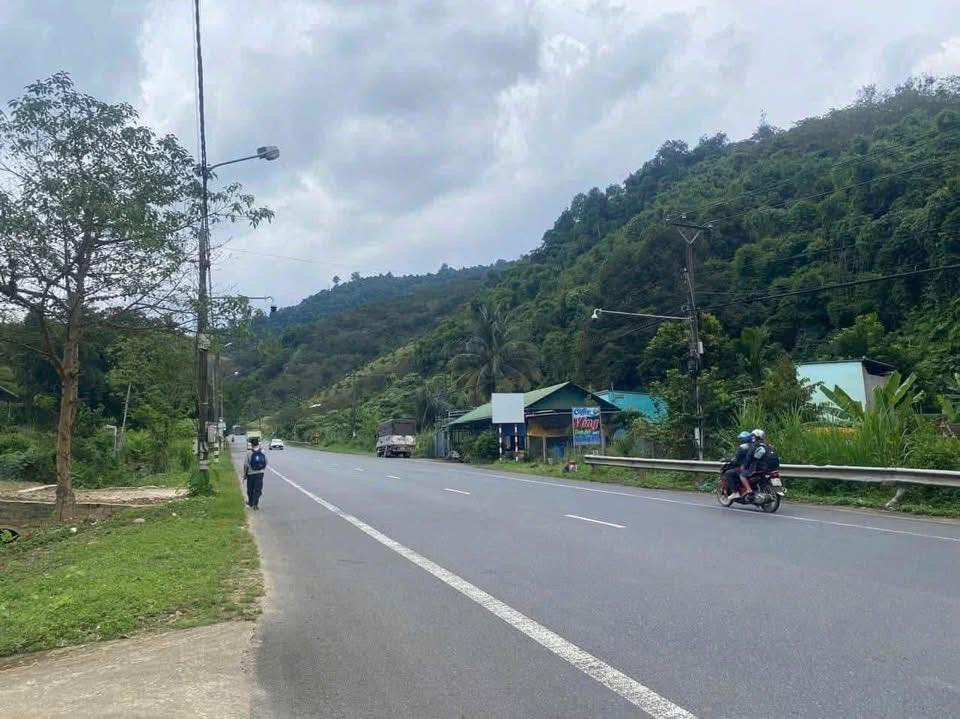 Đất Mặt Tiền Quốc Lộ 20, Đạ Huoai - 950 Triệu, Sổ Sẵn