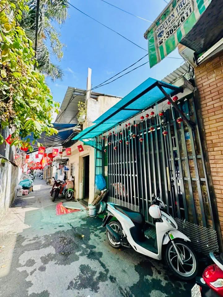 Nhà 2 Tầng Kiệt 3m Trung Nữ Vương, Hải Châu - 42m² Sổ Hồng Chính Chủ