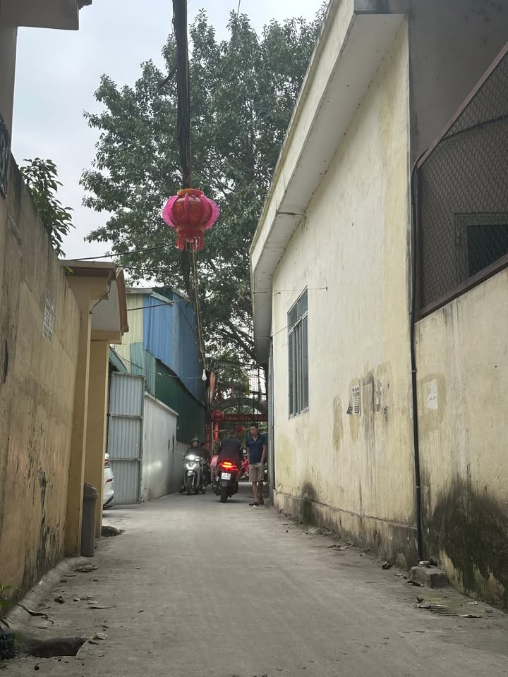 Nhà nguyên căn 5 tầng Tả Thanh Oai, Thanh Trì - 9 Triệu/tháng