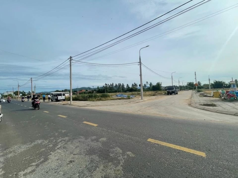 Đất Nền Tuy Hòa 126m² Đối Diện Cafe Suối Đá - Sổ Đỏ Full Thổ Cư