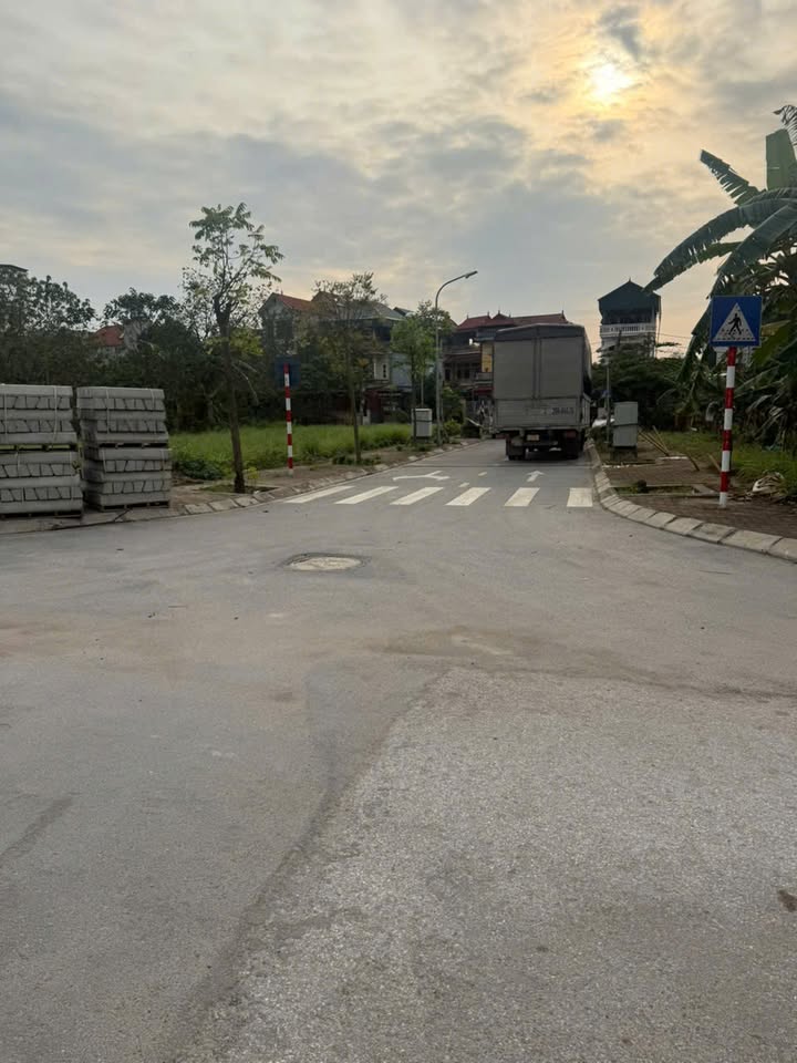 Đất nền Kim Sơn, Gia Lâm 80m² - Sổ đỏ chính chủ, tiềm năng vượt trội!