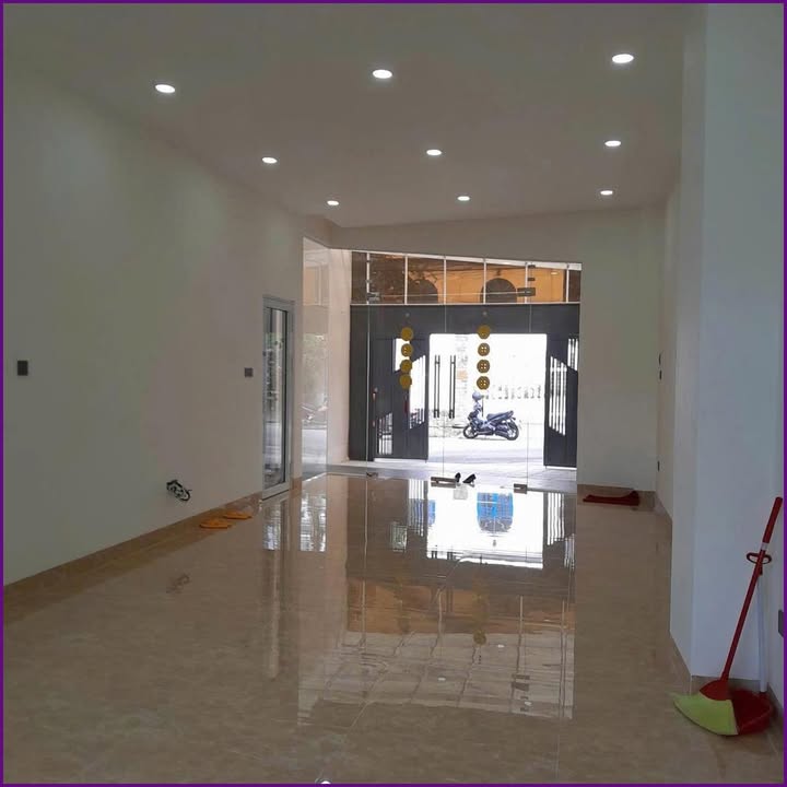 Nhà phố Tô Vĩnh Diện Đà Lạt 60m² giá 17 triệu - Mặt tiền kinh doanh