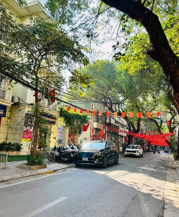 FrontHouse Đặng Dung Ba Đình 257m² - Mặt tiền kinh doanh