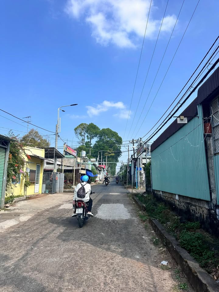 Đất nền Bình Lộc, Long Khánh 210m² - Sổ đỏ chính chủ, tiềm năng sinh lời!