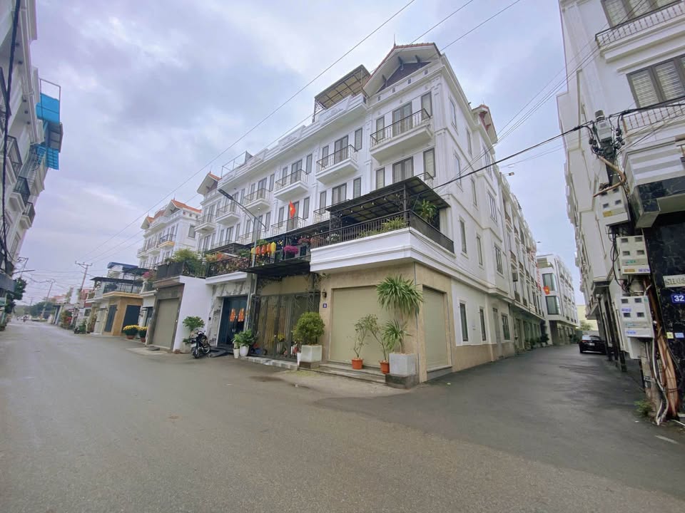 Cho thuê Shophouse 4 tầng full nội thất tại Vân Tra, Hải Phòng - Giá 12 triệu/tháng