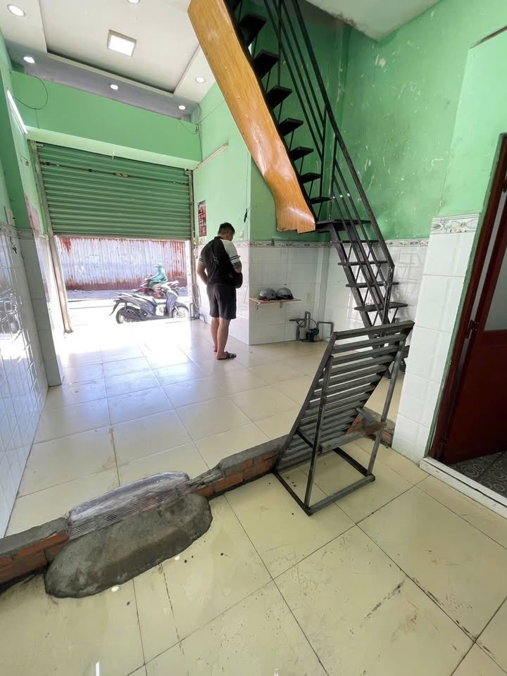 Nhà Nguyên Căn Mặt Tiền An Dương Vương Q6 - 16m² - 8 Triệu/Tháng