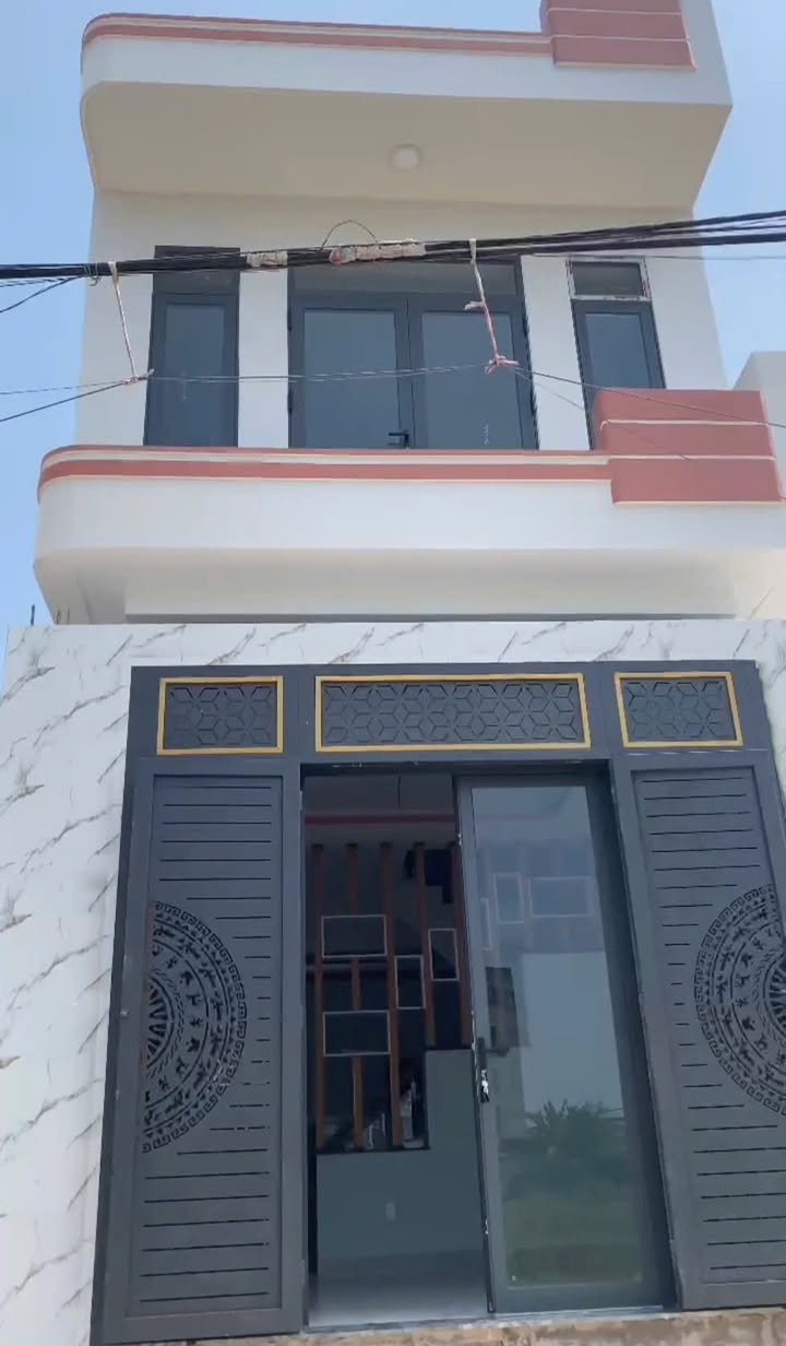 Nhà Cho Thuê Quận 12 - 52m² Giá 8 Triệu, Sẵn Sàng Kinh Doanh Online