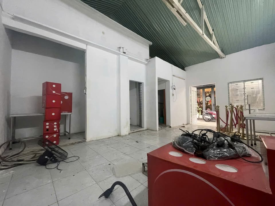 Mặt Tiền Kinh Doanh 36m² P. Cầu Kho, Q1 - Giá 8 Triệu/Tháng