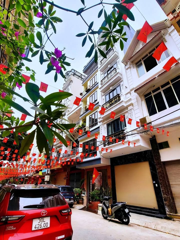 Nhà Mặt Phố Hà Đông 50m², 7 Tầng Thang Máy - Kinh Doanh Đỉnh Cao