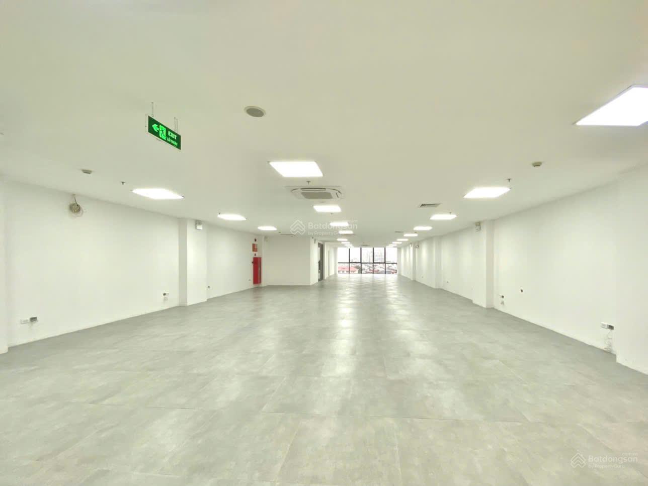 Văn phòng Tôn Đức Thắng 340m² - Vị trí trung tâm Đống Đa