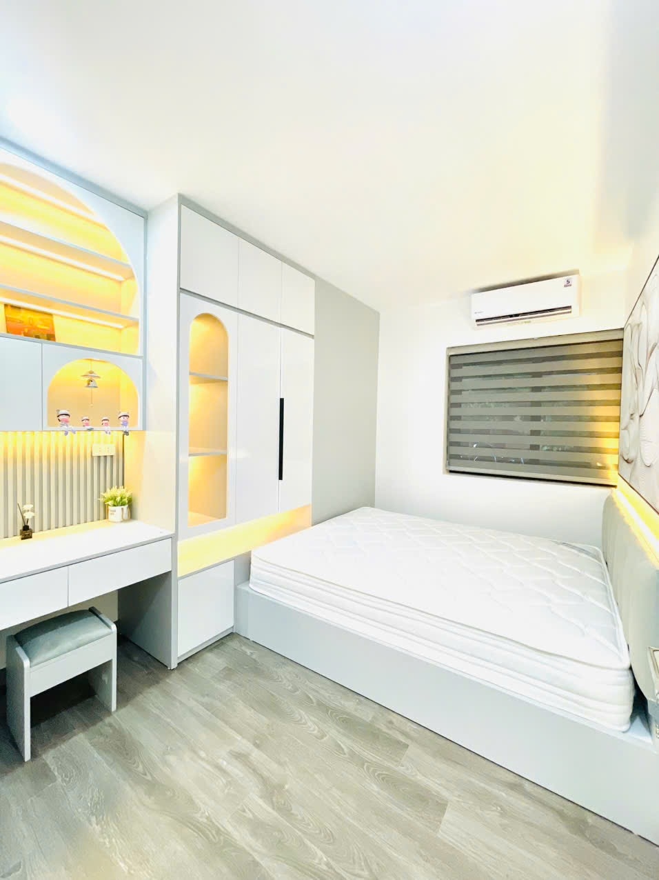 Duplex Vinhomes Gardenia 105m² - Full nội thất cao cấp, giá 23 triệu!