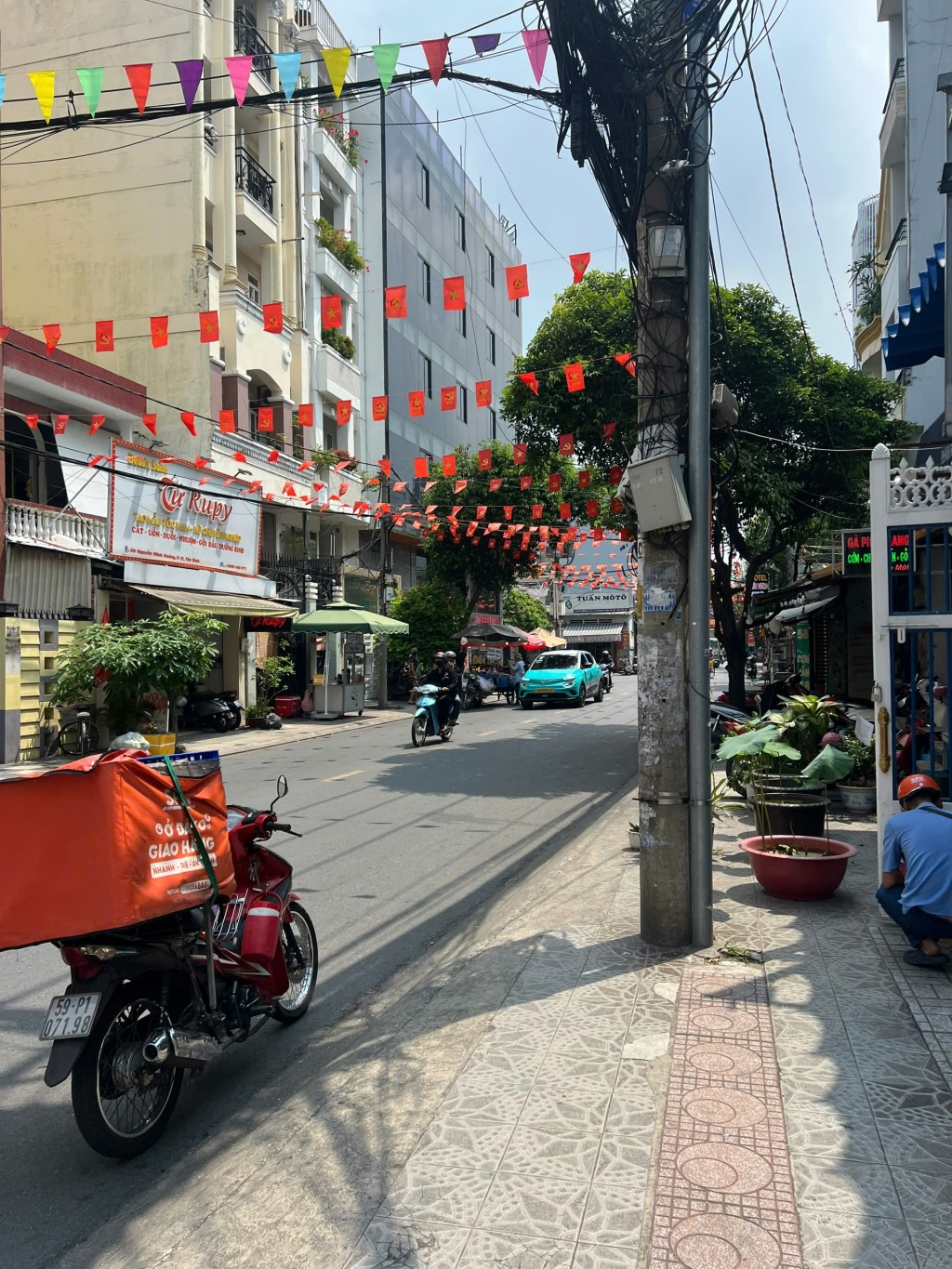 Nhà mặt tiền Nguyễn Minh Hoàng, Tân Bình 80m² giá 23 tỷ - Sẵn sàng ở ngay!