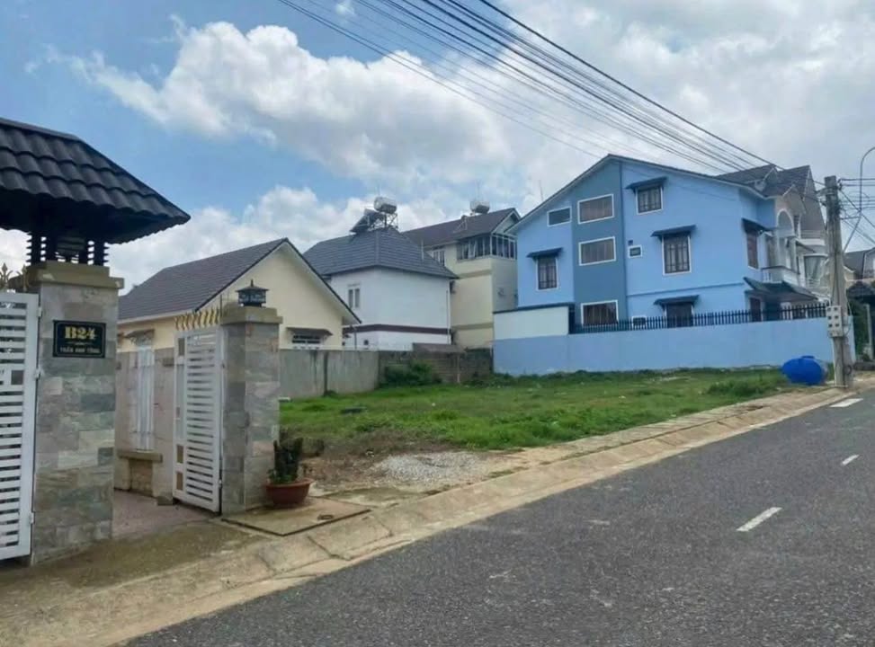 Đất KQH Trần Anh Tông Đà Lạt 200m² Sổ Riêng - Giá 11 Tỷ