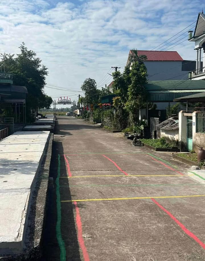 Đất nền Móng Cái 101m² - Mặt đường lớn, ô tô tránh nhau!