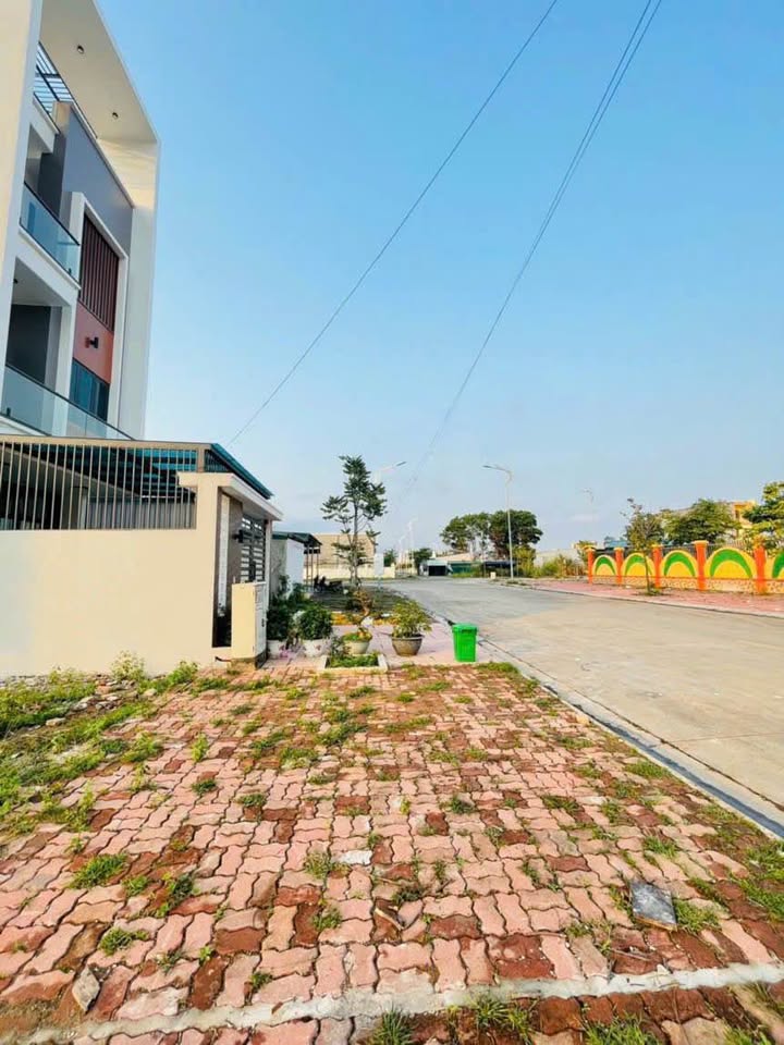 Đất nền Đông Triều 100m² - Trục chính, hướng Đông Nam, gần trường Olympia