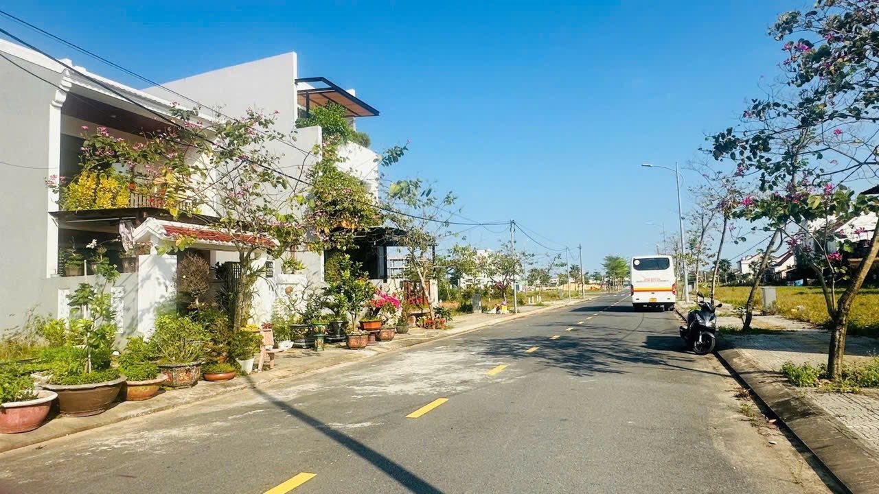 Đất Nền Mặt Tiền KĐT Legacity Hội An - 100m² Kinh Doanh - 4.2 Tỷ