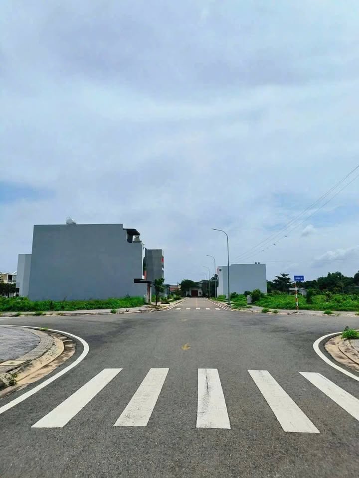 Đất Tái Định Cư Phước Hưng, Bà Rịa: 90m² - Sổ Đỏ, Giá 2.4 Tỷ - Gần Đường 3/2