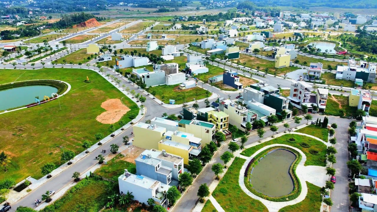 Đất nền KDC 577 Quảng Ngãi 100m² - Sổ đỏ sẵn, đường lớn 20.5m