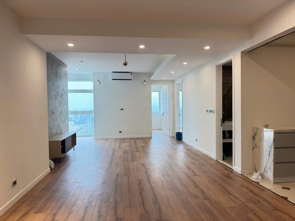Cho thuê căn hộ Ciputra Tây Hồ 123m² - Sửa mới, sẵn sàng bàn giao
