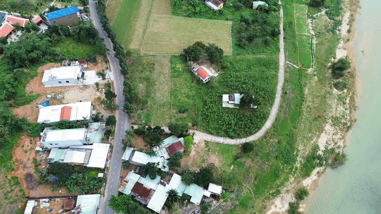 Bán Đất Vườn Hòa Ninh 330m² - Sổ Đỏ 120m² Đất Ở, Giá 2.1 Tỷ