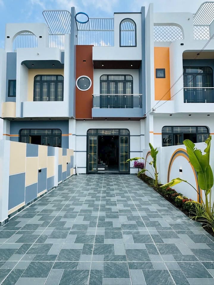 Nhà Mặt Tiền ĐH14 Dương Minh Châu - 157m² Full Nội Thất, Sổ Hồng Hoàn Công