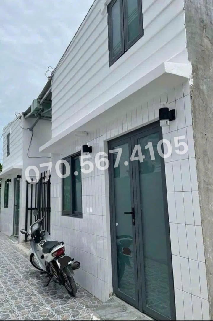 Bán Gấp Dãy Trọ 10PN Bình Chánh 300m² - Sổ Hồng - 1.35 Tỷ