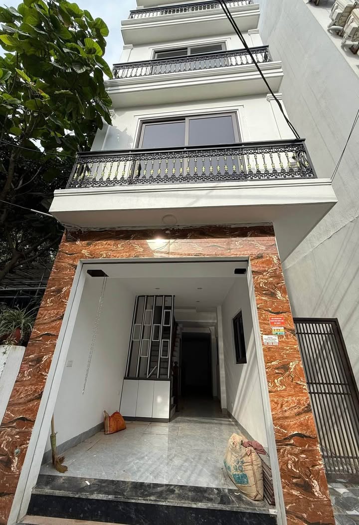 Nhà 36.2m² Trịnh Văn Bô, Nam Từ Liêm - Giá 5.2 Tỷ, Ô Tô Vào Nhà