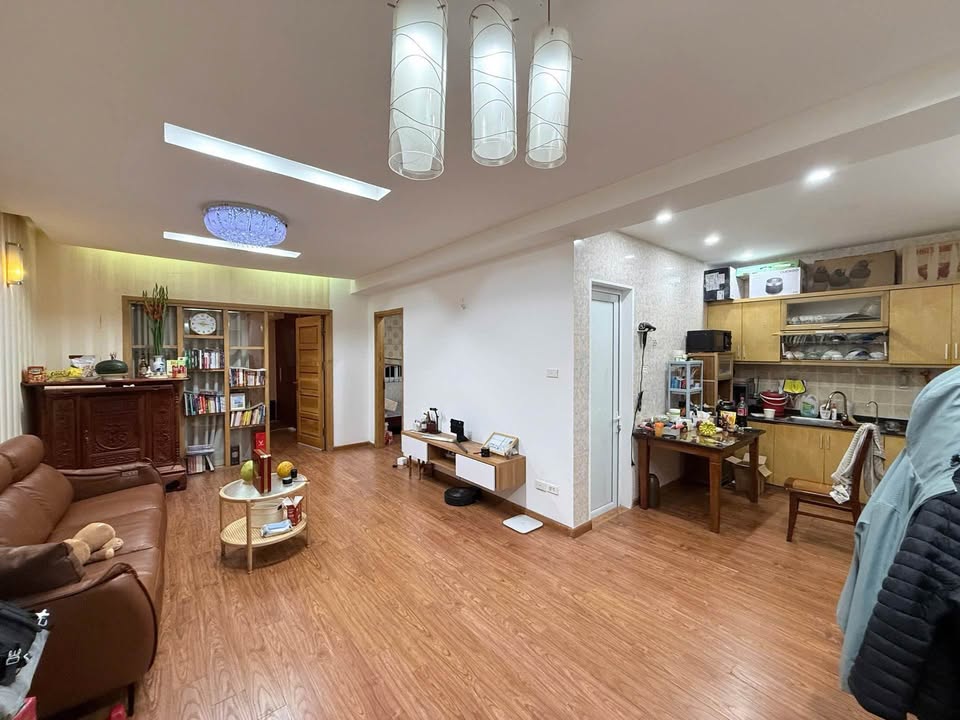 Căn hộ 75m² Võ Chí Công, Tây Hồ - Sổ đỏ sẵn, vào ở ngay!