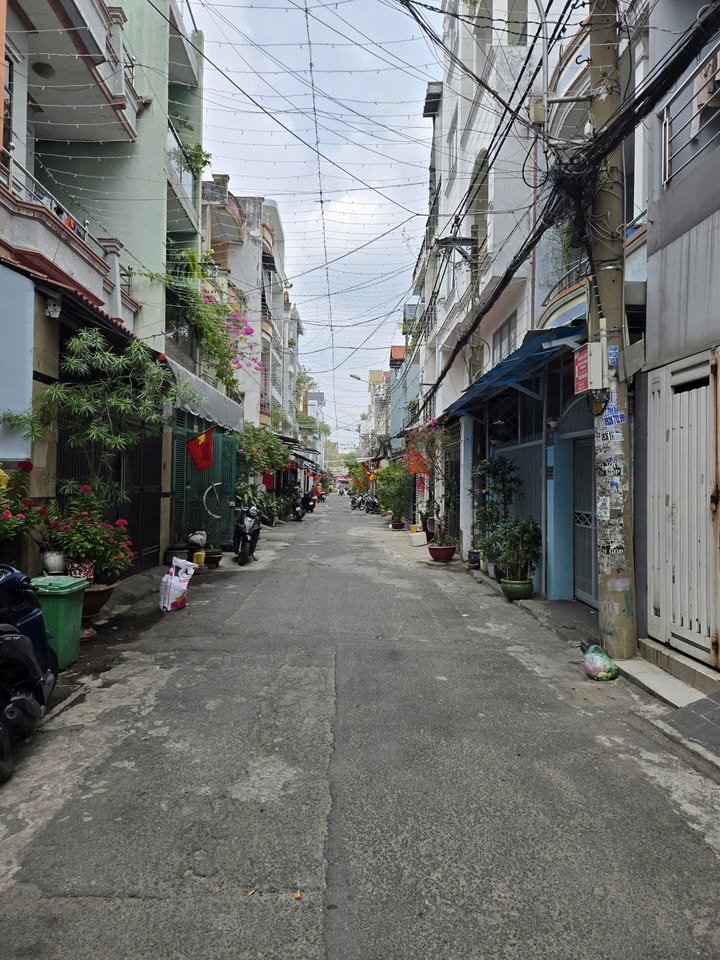 Nhà 2MT Hoàng Văn Hoè, Tân Phú - 69.75m², 2 lầu, 9 tỷ