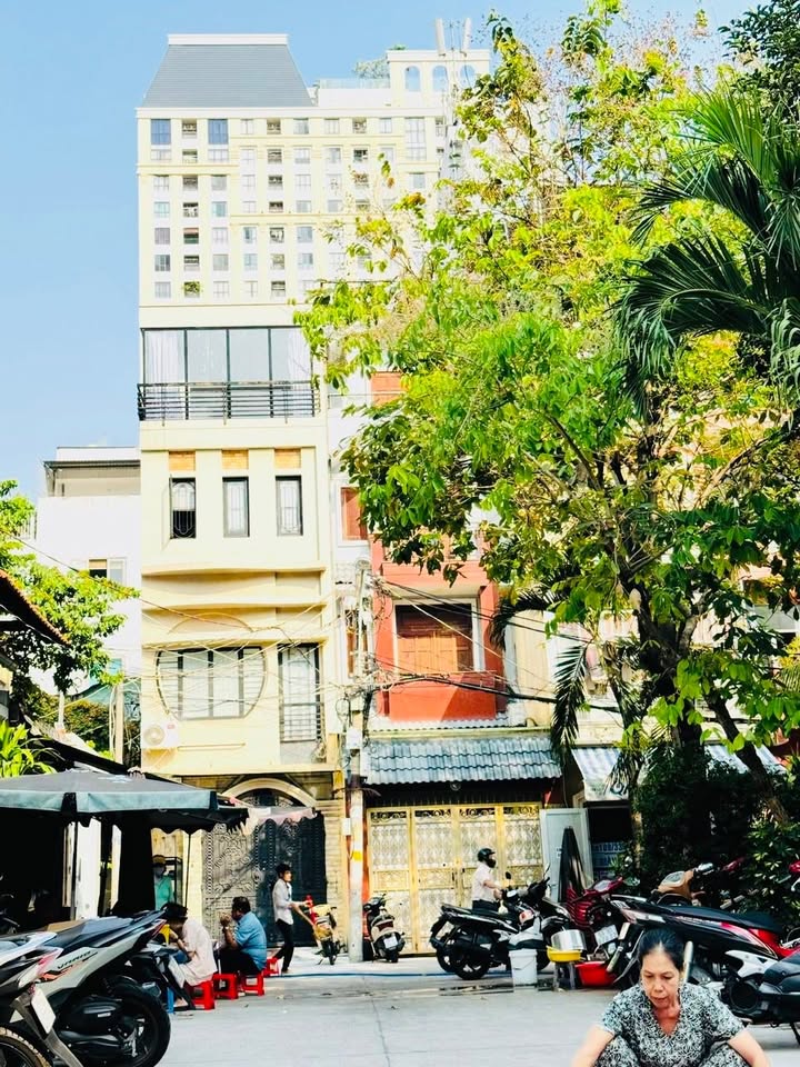 Nhà 4 Tầng 100m² Hẻm Xe Hơi, Ngay Trung Tâm Q4 - 24 Tỷ TL