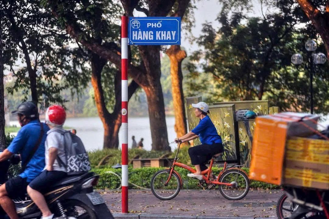 Nhà phố Hàng Khay Hoàn Kiếm 30m² – Vị trí đắc địa, kinh doanh đỉnh!