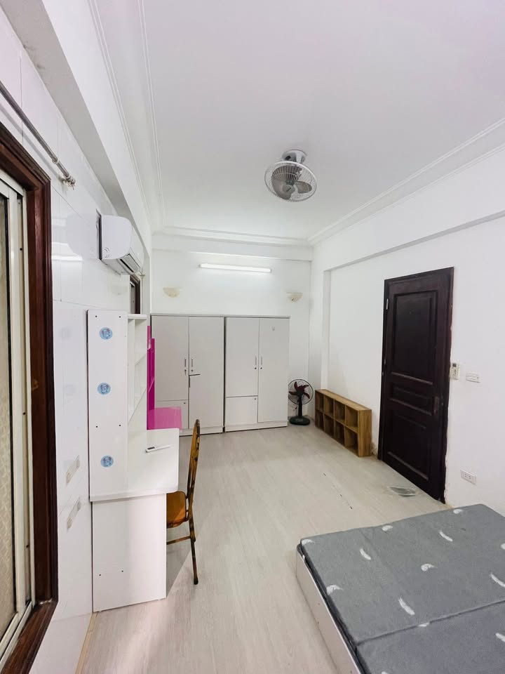 Phòng trọ Khuất Duy Tiến 28m² - Sẵn sàng ở ngay, 3 triệu/tháng!