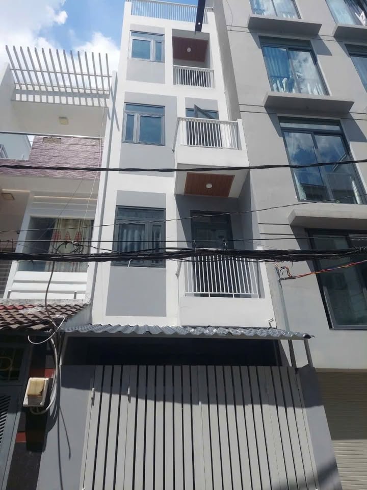 Nhà HXH 6m Tô Hiến Thành Q10, 66m², 3 Lầu, Thang Máy, Giá 14 Tỷ