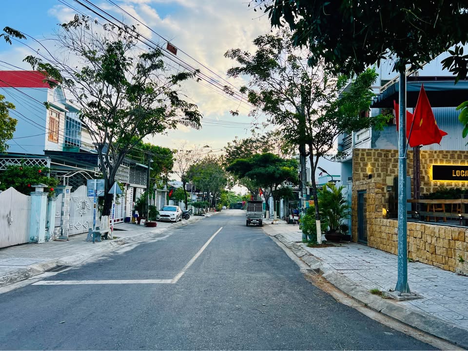 Đất thổ cư 100m² mặt tiền đường 13m, P. Cam Ranh, Khánh Hoà - Giá 4.05 tỷ