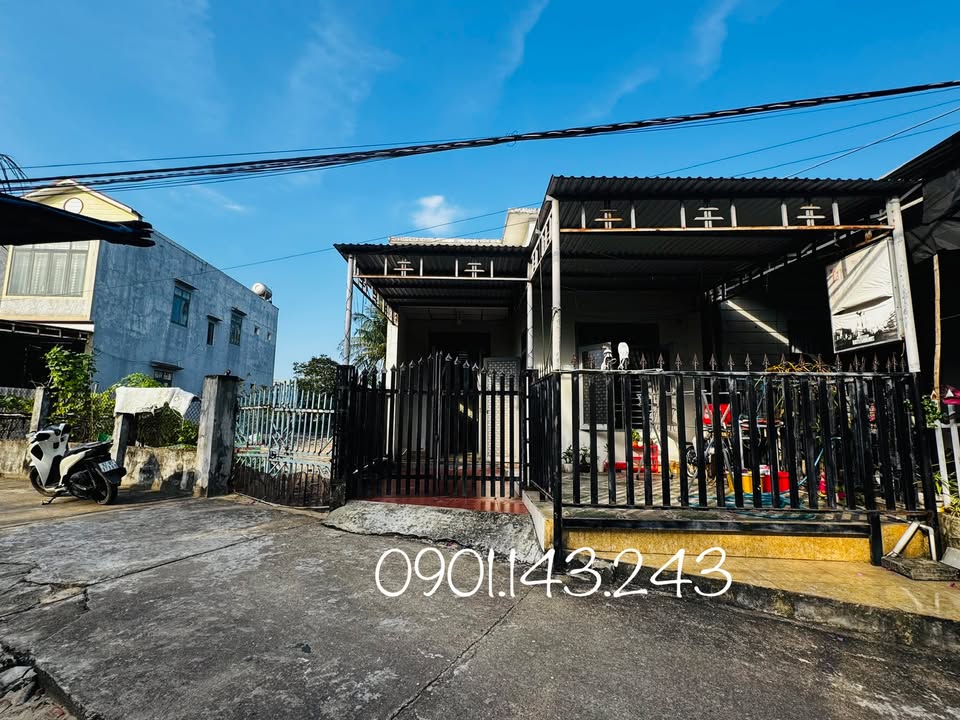 Nhà Cấp 4 Biển Tam Thanh - 200m² Sổ Hồng Sẵn - Giá 1.7 Tỷ