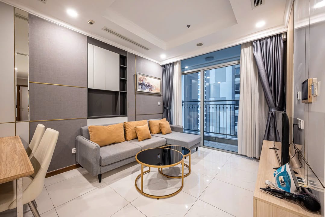 Bán Gấp Căn Hộ Landmark 6 Vinhomes Central Park 80m² View L81 Giá 11.2 Tỷ