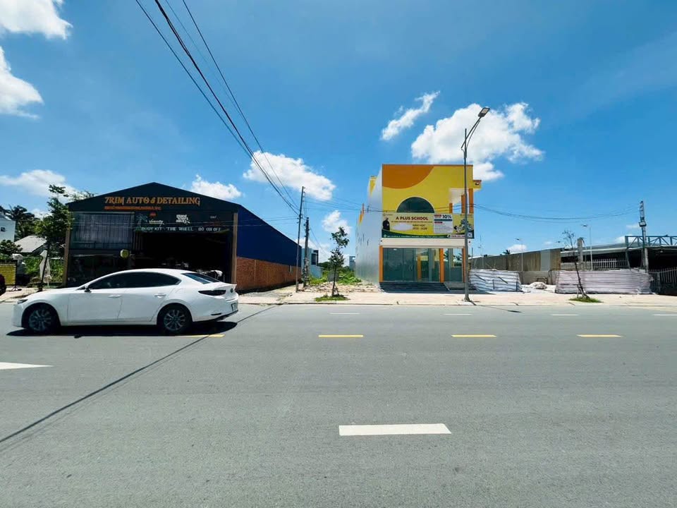 Đất nền Phường 3 Vĩnh Long 137.5m² - Sổ đỏ chính chủ, đường ô tô tiện lợi!