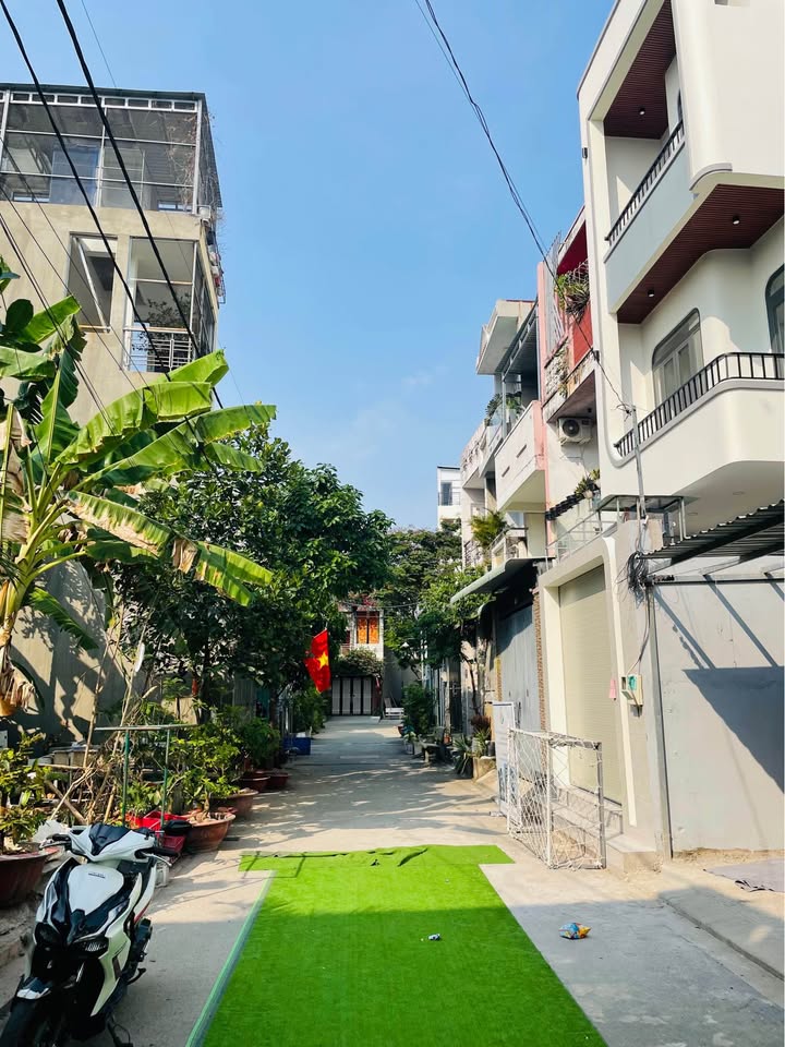 Đất Sổ Hồng Riêng Kế Đông Tăng Long, Q9 - 52m² Giá 3.55 Tỷ