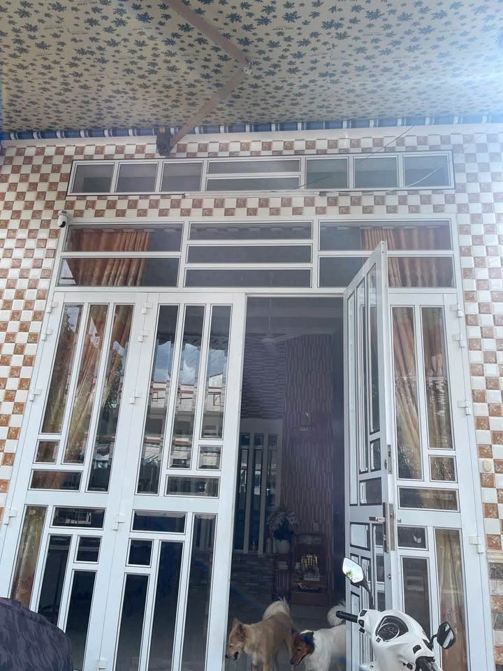 Bán gấp nhà đẹp Phường 3, Vị Thanh 112m² - Sổ hồng, full nội thất cao cấp