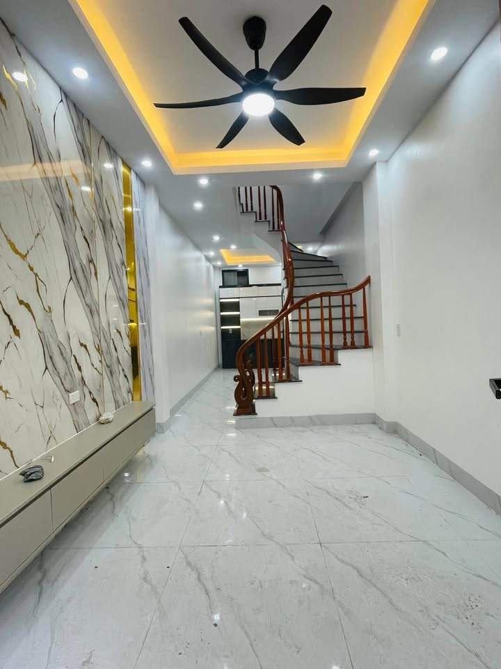 Nhà 3 Tầng Phường Quang Trung, TP Thái Bình - 35m² Kinh Doanh Tốt, Giá 2 Tỷ